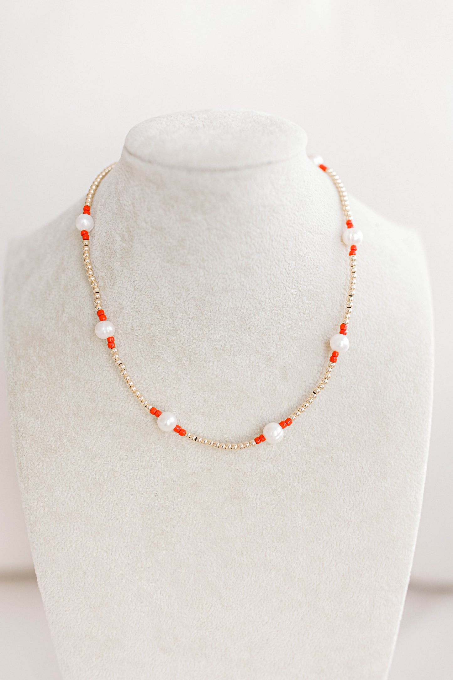 Just like our popular pearly pop bracelets, but in necklace form! The perfect piece for when you need a 'pop" of color! Cute alone or layered with other pearly pops! 15 in with 2 in extender, fresh water pearls, seed beads, gold filled beads, gold filled clasp, and jump rings.