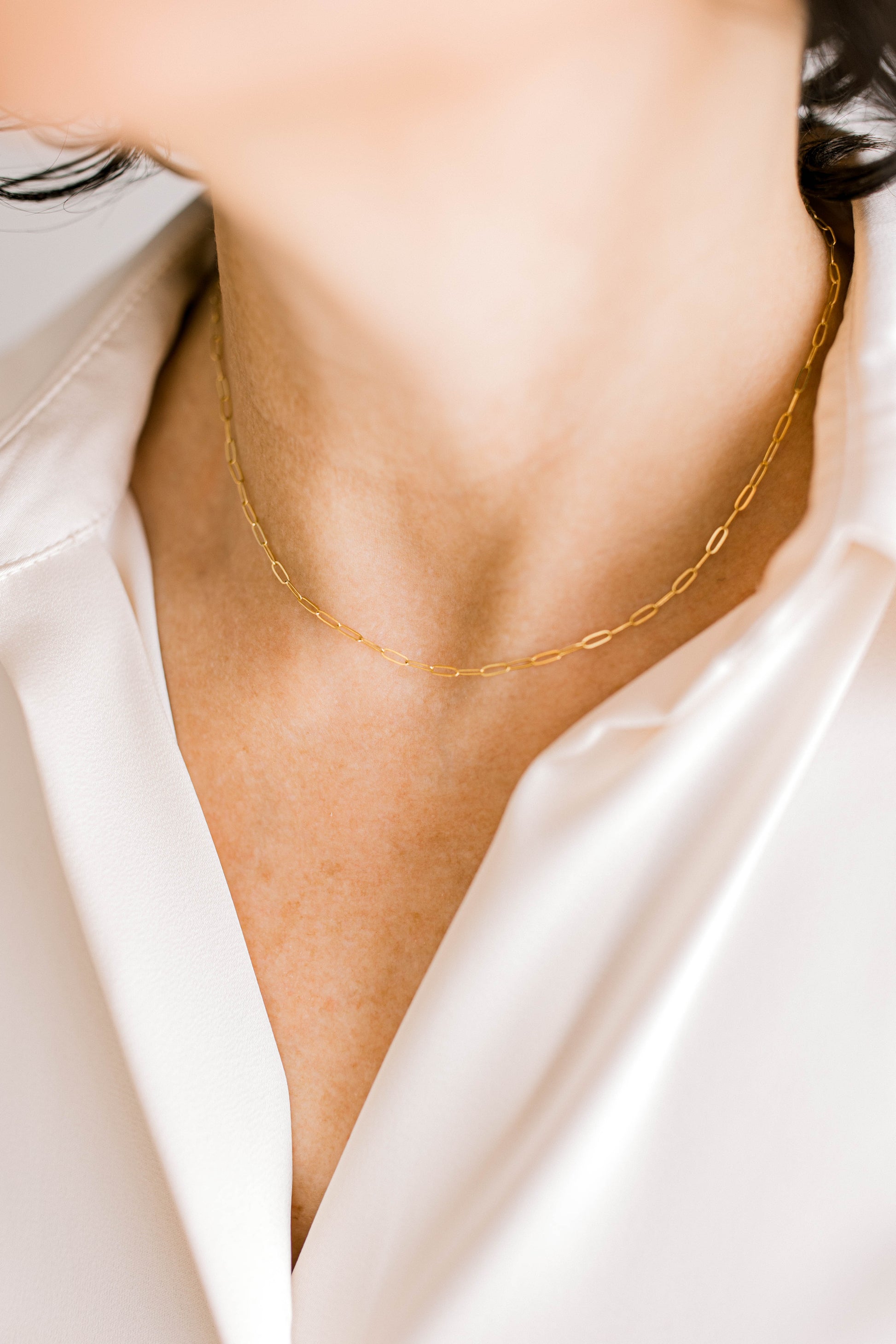 Two sizes of the simple and dainty paperclip style chain! This necklace is a 14K dainty gold chain and a 14K gold filled lobster clasp. This necklace is 15 inches with an optional 1, 2, or 3 inch extender.