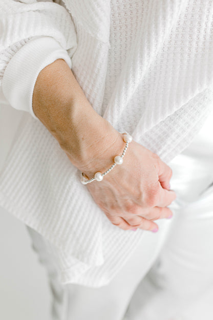 Simple, dainty, and beautiful! The perfect combination for everyday wear or a special occasion. Hand made and strung with love, perfect for you or gifting to someone you love! 3mm 14K gold filled beads with fresh water pearls.